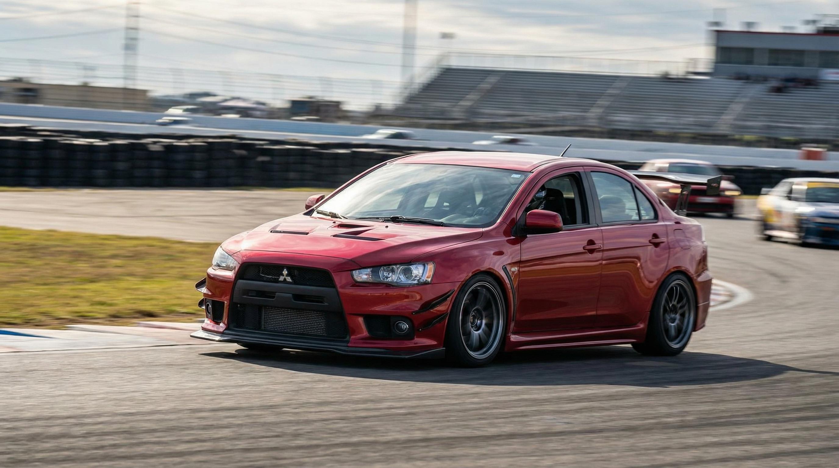 困困兔烈焰红赛道轿车涡轮改装视频